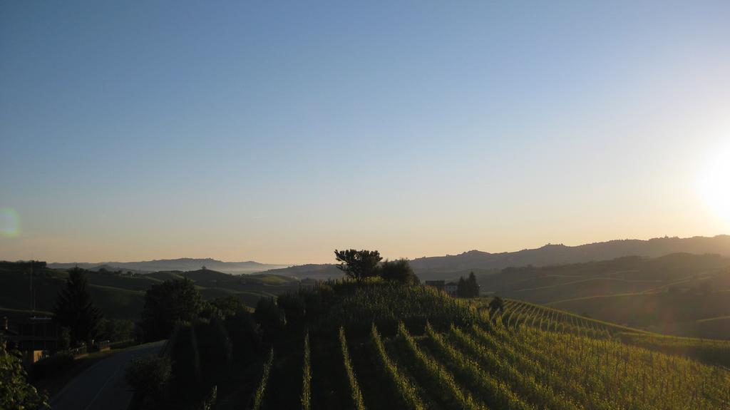 Holiday Home Cannubi In Barolo Exteriör bild